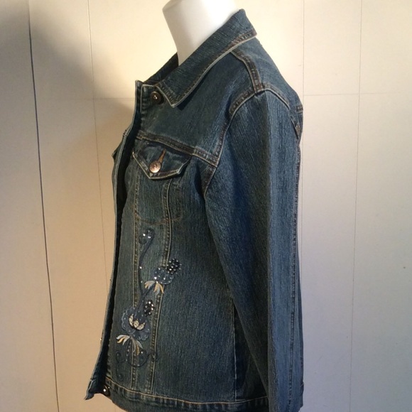 Adolfo Jeans women’s Jean Jacket Size Medium embellished denim jacket - Picture 5 of 11